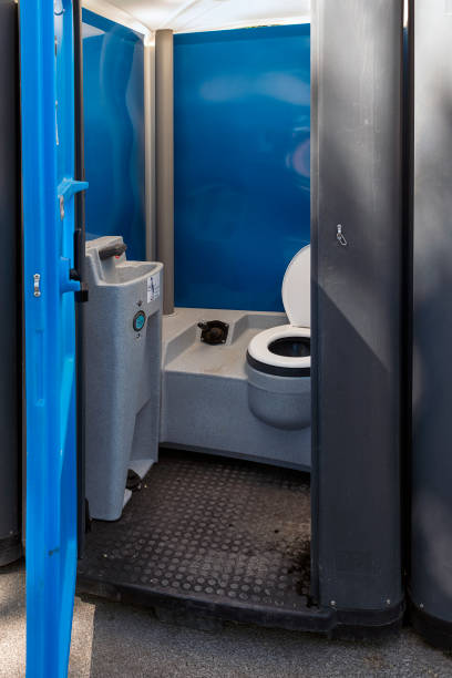 Affordable portable toilet rental in Nora Springs, IA